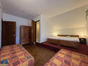 Pronájem restaurace, Horní Maršov, Třída Josefa II., 320 m2