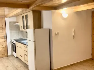 Pronájem bytu 1+kk, Praha - Smíchov, Plzeňská, 27 m2