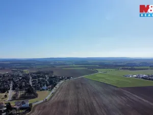 Pronájem komerčního pozemku, Ořech, Karlštejnská, 360 m2
