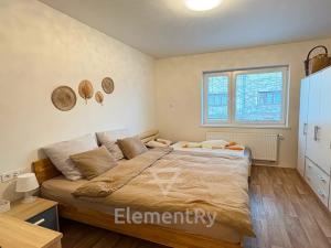 Pronájem rodinného domu, Hradec Králové, Mikoláše Alše, 102 m2