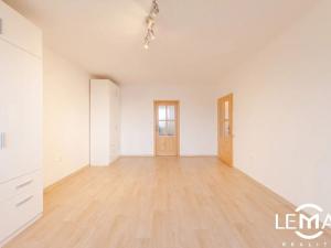 Prodej bytu 3+1, Velká Bystřice, Nádražní I, 68 m2