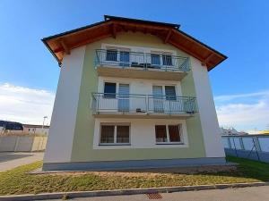 Prodej bytu 2+kk, Trhové Sviny, Za Pilou, 46 m2