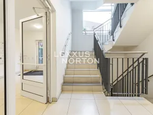 Prodej bytu 2+kk, Praha - Modřany, K Vystrkovu, 65 m2