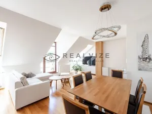 Pronájem bytu 3+kk, Hluboká nad Vltavou, Masarykova, 86 m2