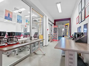 Prodej obchodního prostoru, Zlín, Bezručova, 1976 m2