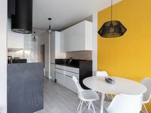 Pronájem bytu 2+kk, Praha, Na Komořsku, 55 m2