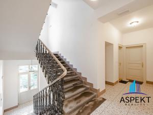 Pronájem bytu 1+kk, Praha - Bubeneč, Keramická, 25 m2