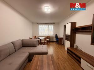 Pronájem bytu 2+1, Děčín - Děčín III-Staré Město, Kladenská, 62 m2