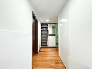 Pronájem bytu 2+kk, Praha - Podolí, 75 m2