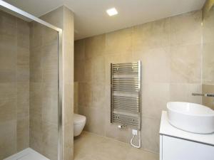 Pronájem atypického bytu, Praha - Nové Město, Bolzanova, 199 m2