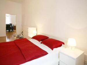 Pronájem bytu 4+1, Praha - Nové Město, Biskupská, 132 m2