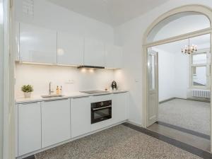 Pronájem kanceláře, Praha - Staré Město, Martinská, 76 m2