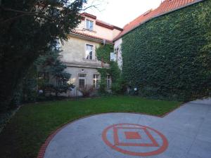 Pronájem bytu 4+1, Praha - Malá Strana, Vlašská, 184 m2