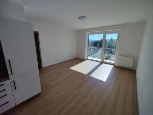 Pronájem bytu 2+kk, Klatovy, Cibulkova, 57 m2