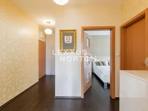Pronájem bytu 2+kk, Praha - Smíchov, Na Císařce, 58 m2