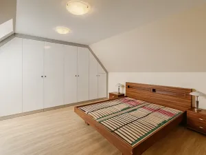 Prodej rodinného domu, Čestlice, 192 m2