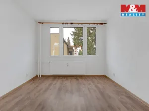 Prodej bytu 3+1, Žebrák, Sídliště, 70 m2