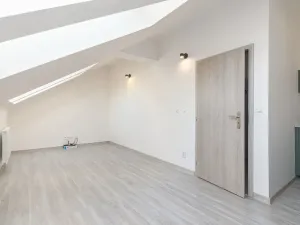Pronájem bytu 1+kk, Praha - Vršovice, Košická, 35 m2