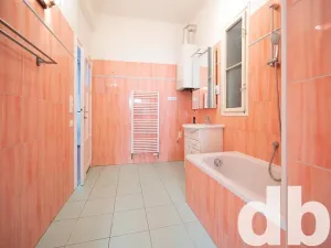 Pronájem bytu 3+1, Praha - Vinohrady, Bělehradská, 100 m2