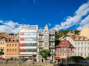 Prodej bytu 2+kk, Karlovy Vary, Vřídelní, 62 m2