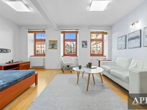 Prodej obchodního prostoru, Uherský Brod, Masarykovo nám., 275 m2