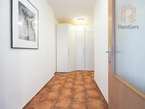 Prodej bytu 2+kk, Praha - Újezd nad Lesy, Domanovická, 67 m2