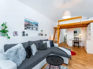 Prodej bytu 2+kk, Praha - Smíchov, Grafická, 49 m2