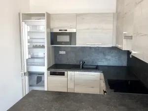 Pronájem bytu 2+kk, Pardubice, 56 m2