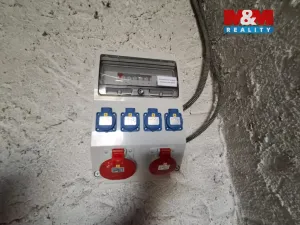 Pronájem výrobních prostor, Benátky nad Jizerou, U Cukrovaru, 84 m2