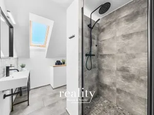 Prodej vícegeneračního domu, Perná, 205 m2