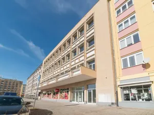 Prodej obchodního prostoru, Praha - Vršovice, Kubánské náměstí, 113 m2