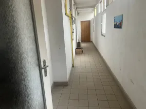 Pronájem bytu 2+kk, Praha - Libeň, Sokolovská, 39 m2