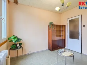 Pronájem bytu 3+1, Praha - Kobylisy, Šiškova, 68 m2