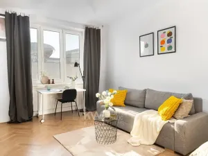 Prodej bytu 2+kk, Praha - Holešovice, Ortenovo náměstí, 39 m2