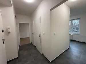Prodej bytu 2+1, Praha - Záběhlice, Trenčínská, 52 m2