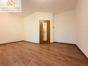 Pronájem bytu 3+kk, Hradec Králové, Pouchovská, 90 m2