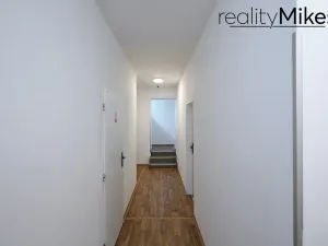 Prodej ubytování, Dobrovice, 500 m2