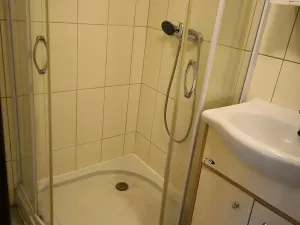 Pronájem bytu 1+kk, Děčín, Teplická, 19 m2