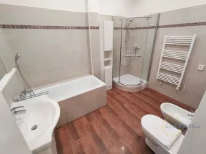 Pronájem bytu 2+kk, Praha - Holešovice, Přístavní, 71 m2