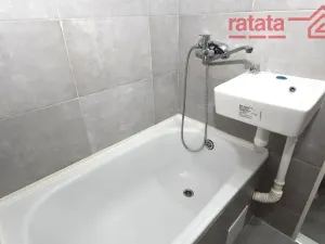 Pronájem bytu 1+1, Chomutov, Jirkovská, 33 m2