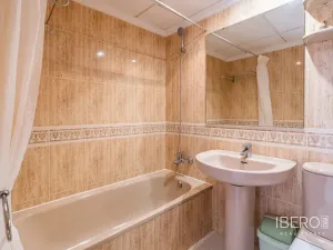 Prodej bytu 2+kk, Calp, Španělsko, 56 m2