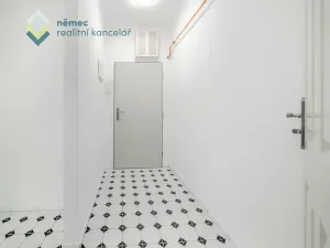 Pronájem bytu 1+1, Praha - Vysočany, Kolbenova, 35 m2