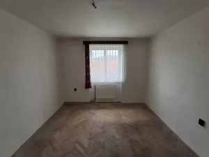 Prodej bytu 2+1, Kynšperk nad Ohří, Zámecká, 56 m2
