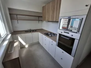 Prodej bytu 2+1, Cheb, Pastýřská, 52 m2