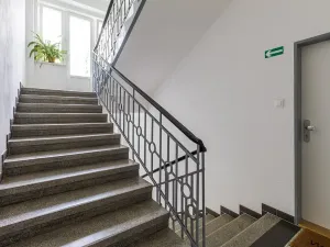 Pronájem bytu 2+1, Praha - Smíchov, Podbělohorská, 41 m2