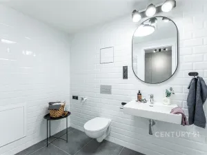 Pronájem bytu 1+kk, Praha, Kolbenova, 33 m2