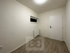 Pronájem bytu 2+kk, Praha - Hostavice, Jakubovská, 39 m2
