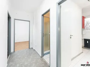 Pronájem bytu 3+1, Praha - Čakovice, U Párníků, 54 m2