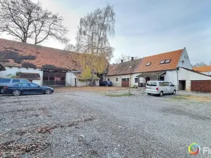 Pronájem garáže, Praha - Ruzyně, 160 m2