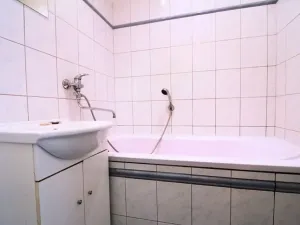 Pronájem bytu 1+1, Děčín, Kamenická, 36 m2